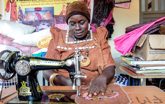 fabric and textile tour in Uganda